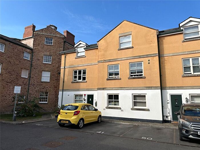 2 Bedroom Flat To Rent In Long Street, Williton, Taunton, TA4