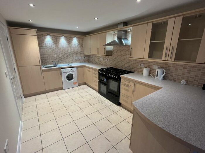 3 Bedroom House To Rent In Eagle Way, Hampton Centre, Peterborough, PE7