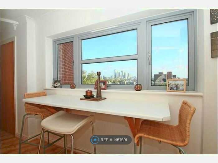 1 Bedroom Flat To Rent In Concorde Way, London, SE16