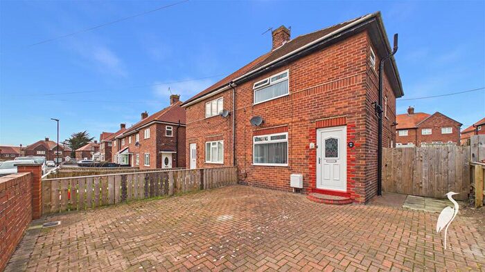 3 Bedroom Semi Detached House To Rent In Portland Road, Plains Farm, Sunderland, SR3