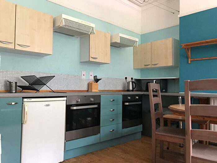 7 Bedroom Terraced House To Rent In Monks Road, - Bed, LN2