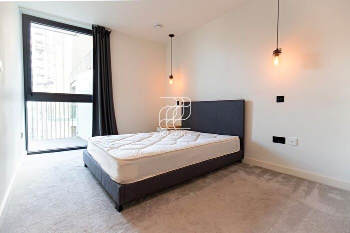 1 Bedroom Flat To Rent In Emery Way, London, E1W