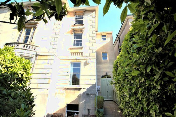2 Bedroom Apartment To Rent In Redland Park, Bristol, BS6