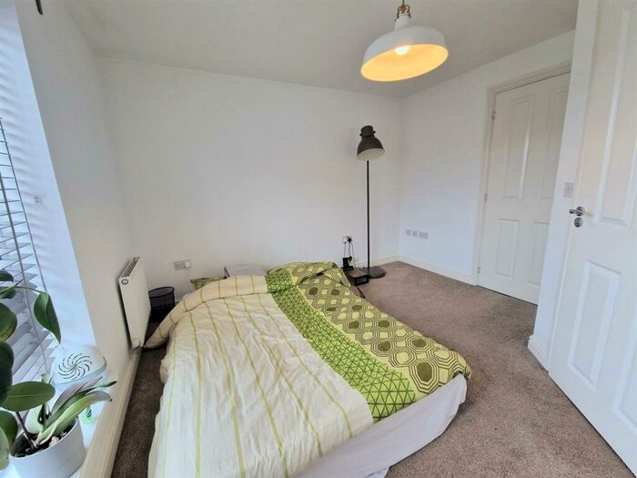2 Bedroom Semi-Detached House For Sale In Frogmill Road, Northfield, Birmingham, B31