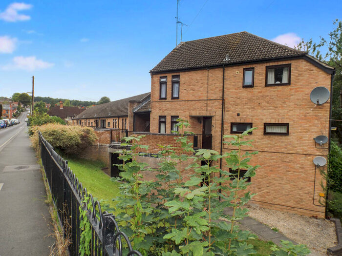 2 Bedroom Maisonette To Rent In Fulflood Court, Greenhill Road, Winchester, SO22