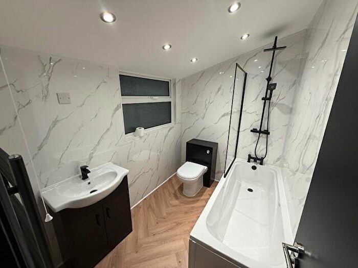 3 Bedroom House To Rent In Princes Gardens, Peterborough, PE1