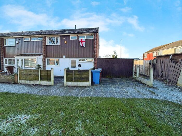 3 Bedroom End Of Terrace House For Sale In Winnington Green, Offerton, Stockport, Cheshire, SK2