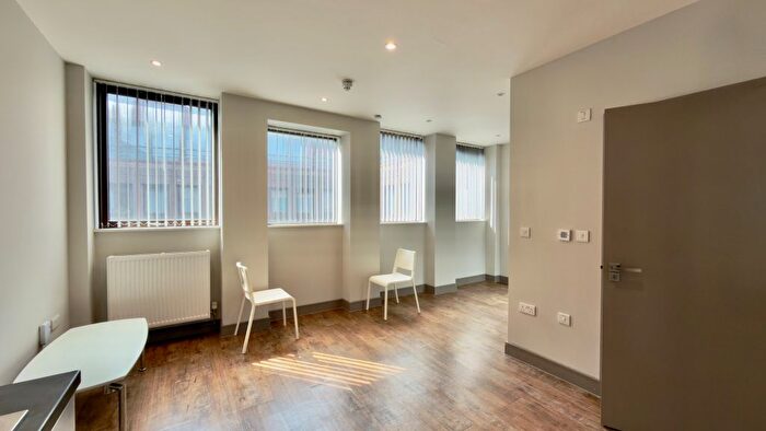 Studio To Rent In Week Street, Maidstone, ME14