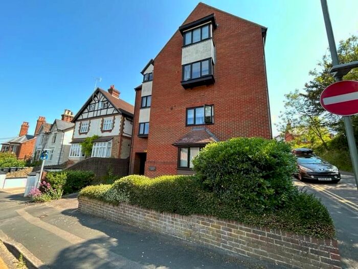 1 Bedroom Flat To Rent In Warren Road, Guildford, GU1