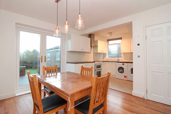 3 Bedroom Semi-Detached House For Sale In Willard Avenue, Billinge, Wigan, WN5
