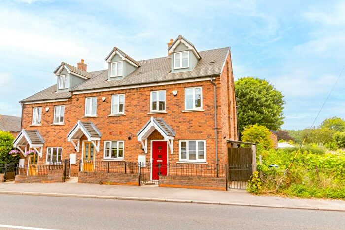 3 Bedroom End Of Terrace House For Sale In New Mill Place, Tringford Road, Tring, HP23