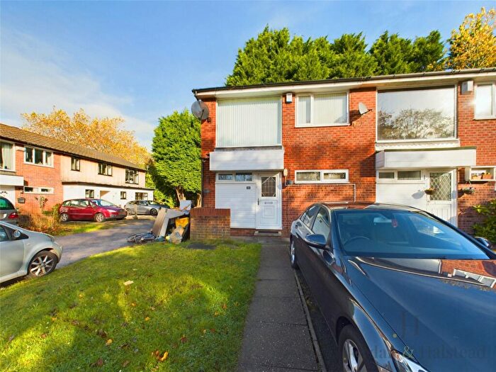 3 Bedroom Semi-Detached House To Rent In Chestnut Close, Wilmslow, Cheshire, SK9