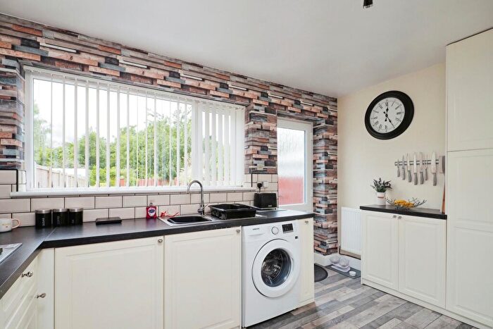 2 Bedroom Semi-Detached House For Sale In Nottingham Road, Hucknall, Nottingham, Nottinghamshire, NG15