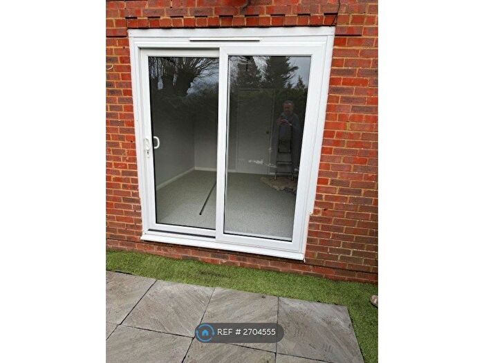 1 Bedroom Flat To Rent In Highway Farm, Downside, Cobham, KT11