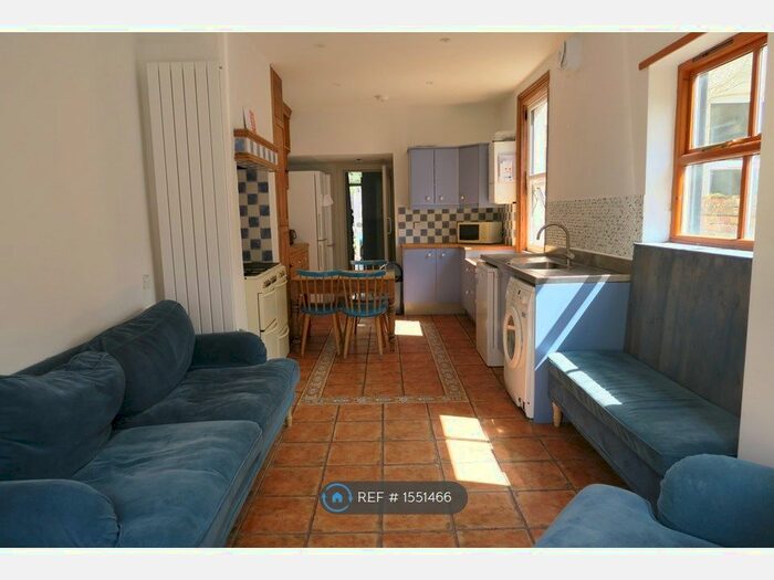 6 Bedroom Terraced House To Rent In Brynland Avenue, Bristol, BS7