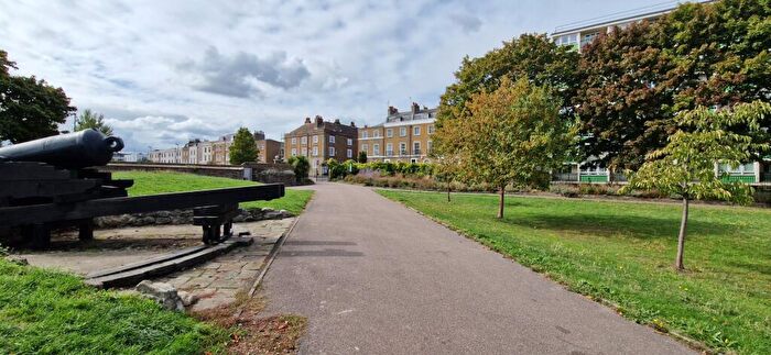 1 Bedroom Flat To Rent In Milton Place, Gravesend, Kent, DA12