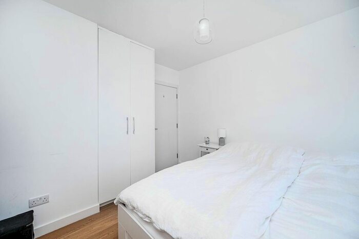 2 Bedroom Flat To Rent In Standard Place, Old Street, London, EC2A