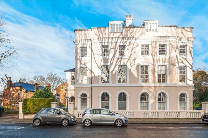 1 Bedroom Apartment To Rent In Grove Park, Camberwell, London, SE5