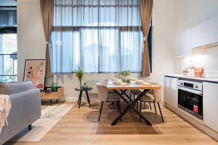 1 Bedroom Flat To Rent In Clay, Salford Quays, M50