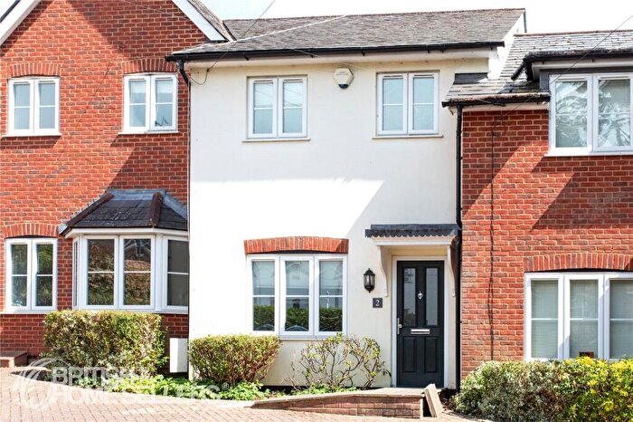 3 Bedroom Terraced House For Sale In Boyn Hill Road, Maidenhead, Berkshire, SL6