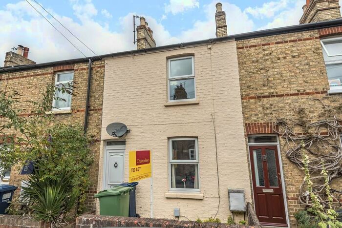 2 Bedroom Terraced House To Rent In Windsor Street, Central Headington, OX3