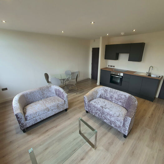 2 Bedroom Apartment To Rent In Conditioning House, Cape Street, Bradford, Yorkshire, BD1