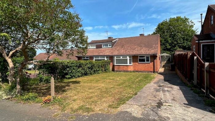 2 Bedroom Bungalow To Rent In Ravensdale Road, Allestree, Derby, DE22