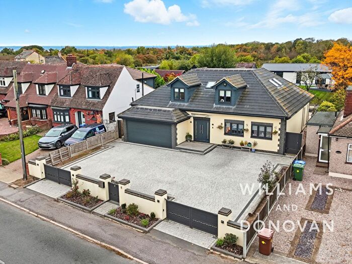 4 Bedroom Detached House For Sale In High Road, Fobbing, SS17