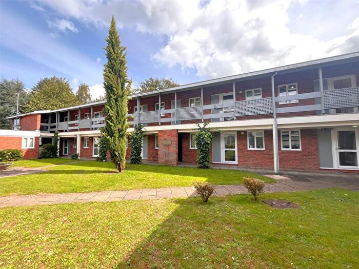 1 Bedroom Apartment To Rent In Cross Lanes, Guildford, Surrey, GU1