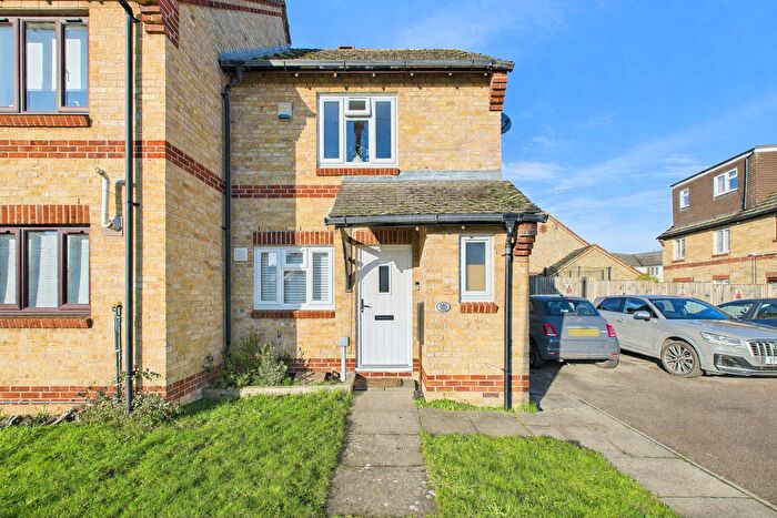 2 Bedroom Semi-Detached House For Sale In Chalfont Road, Maple Cross, Rickmansworth, WD3