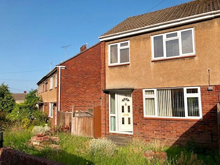 3 Bedroom Property To Rent In Prospect Crescent, Bristol, BS15