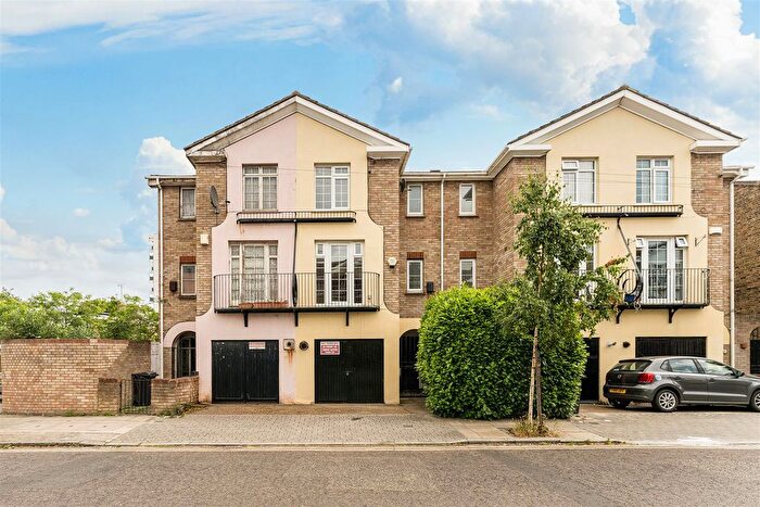 3 Bedroom Terraced House For Sale In Harrowgate Road, Victoria Park, E9