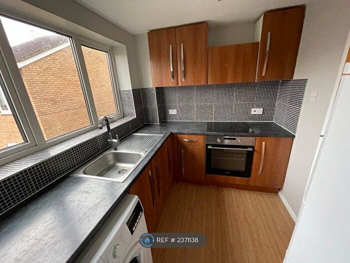 1 Bedroom Flat To Rent In Eton Wick Road, Eton Wick, Windsor, SL4
