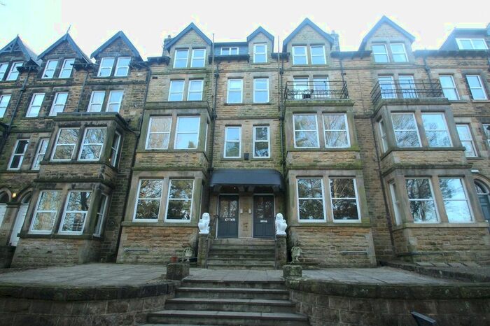 2 Bedroom Flat To Rent In Valley Drive, Harrogate, North Yorkshire, Uk, HG2