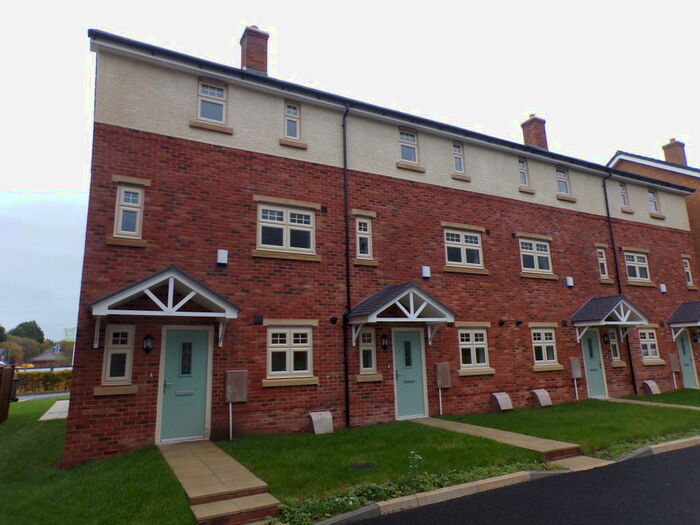 3 Bedroom Town House To Rent In Whitehall Drive, Broughton, Preston, PR3