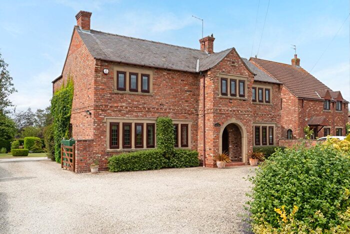 5 Bedroom Detached House For Sale In Cawood Road, Stillingfleet, York, YO19