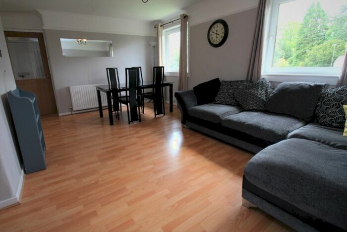 2 Bedroom Flat To Rent In Kenilworth Drive, Liberton, Edinburgh, EH16