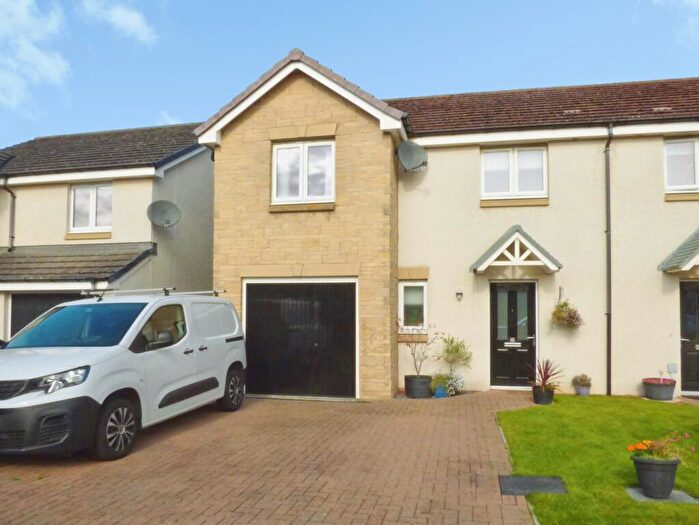 3 Bedroom Semi-Detached House For Sale In Kellock Avenue, Dunfermline, KY11