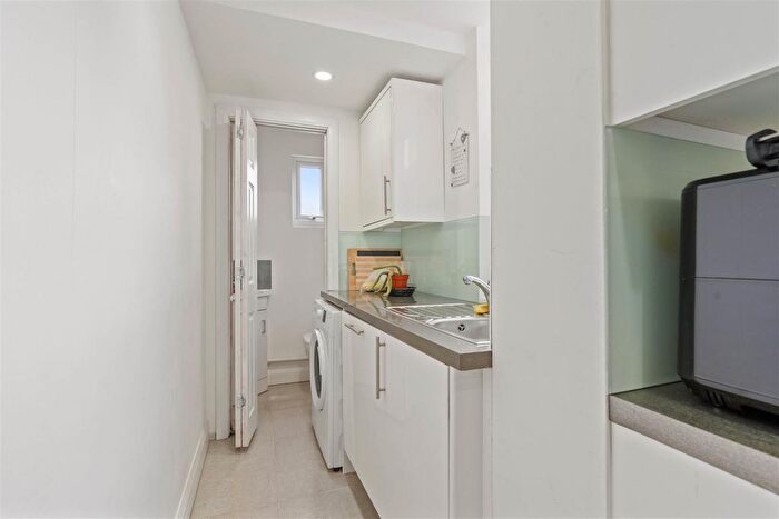 3 Bedroom End Terrace House For Sale In Lichfield Road, Coventry, CV3