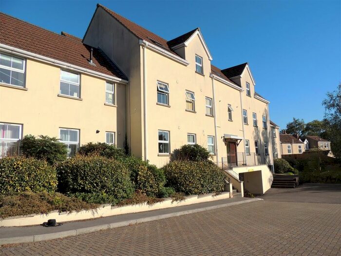 2 Bedroom Flat To Rent In Cadbury Heath Road, Bristol, BS30