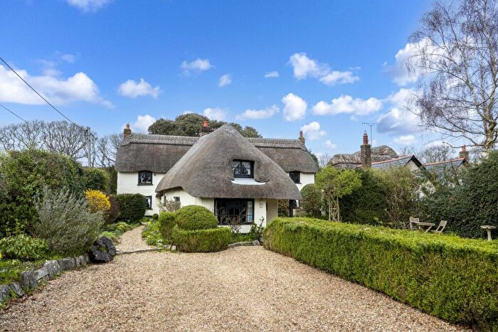 5 Bedroom Detached House For Sale In Chewton Common Road, Highcliffe On Sea, BH23