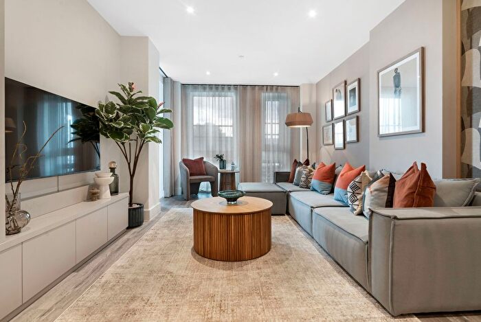 2 Bedroom Flat For Sale In Store Road, London, E16