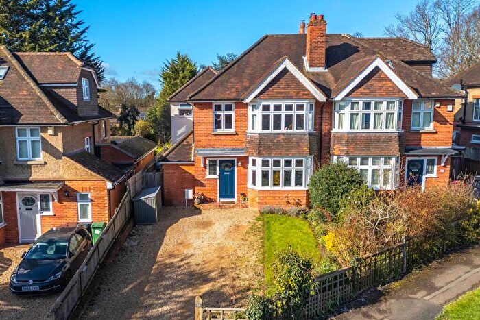 4 Bedroom Semi Detached House For Sale In Balmore Drive, Caversham, RG4