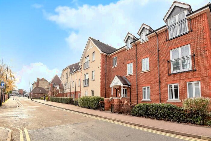 1 Bedroom Flat To Rent In Elderflower House, Whinbush Road, Hitchin, SG5