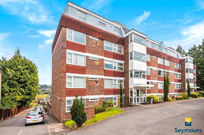2 Bedroom Maisonette For Sale In The Meadows, Portsmouth Road, Guildford, GU2