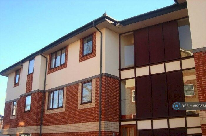 1 Bedroom Flat To Rent In Debeauvoir Road, Reading, RG1