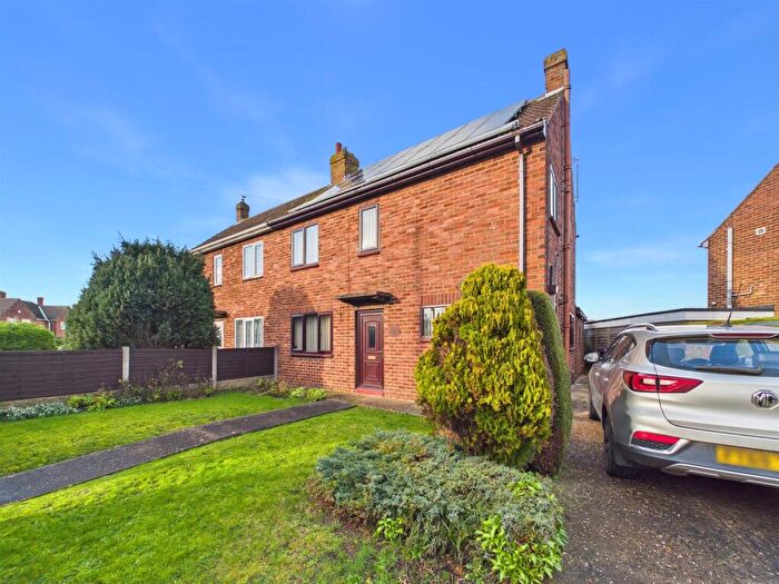 3 Bedroom Semi Detached House For Sale In Monks Dyke Road, Louth, LN11