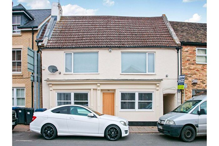 2 Bedroom Flat To Rent In High Street, Ramsey, PE26