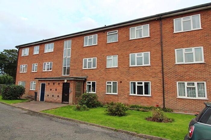 1 Bedroom Flat To Rent In Springhill Close, Walsall, WS4
