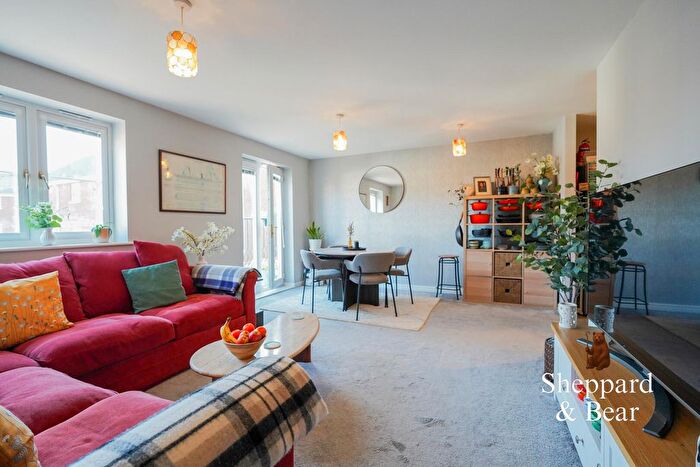 2 Bedroom Flat For Sale In Rowsby Court, Pontprennau, Cardiff, CF23